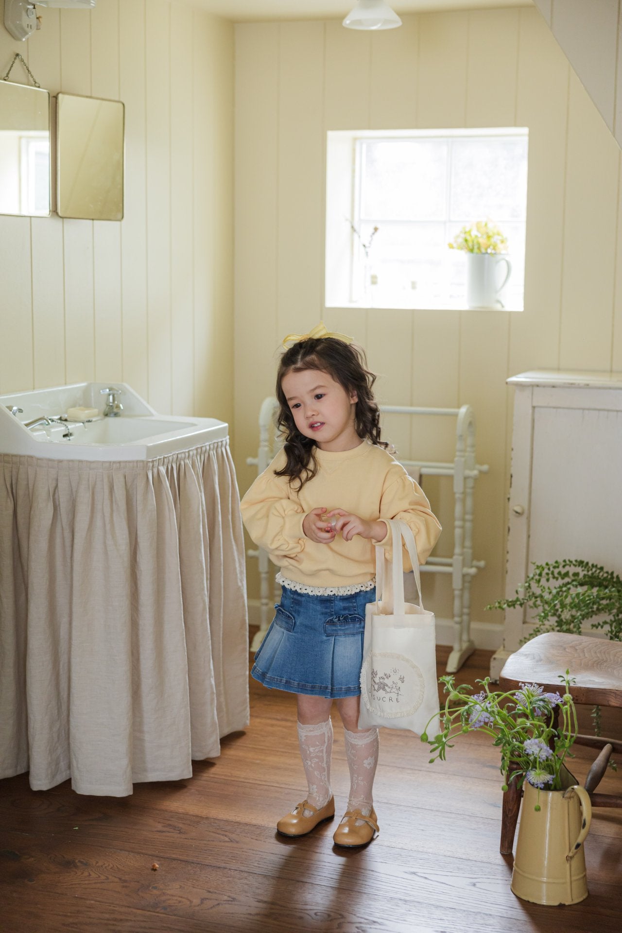 Bloom Sweatshirt-Yellow
